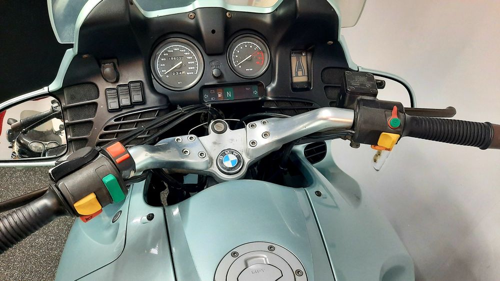 Motocicleta BMW R 1100 RT