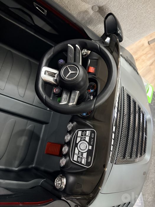 Bolalar motorli va pultli mashinasi