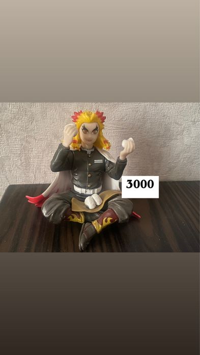 Продам аниме фигурки, книги