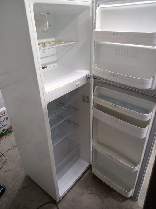 Продам холодильники