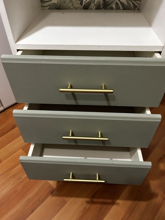 Noptieră / comodă îngustă cu 3 sertare – 75