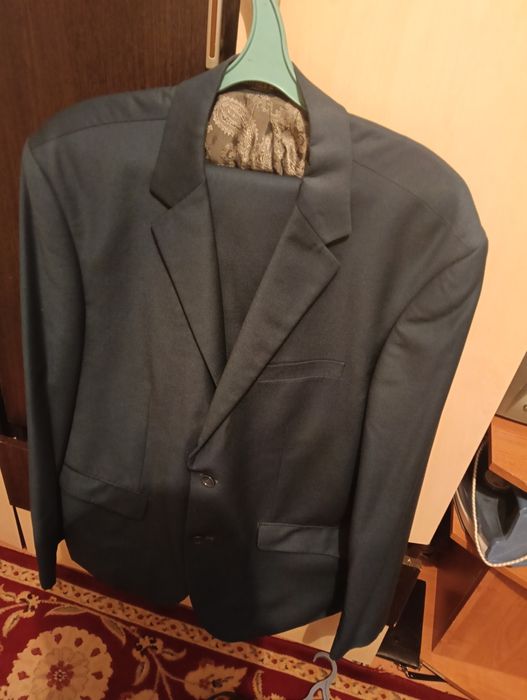 Кастюм 54раз б/у