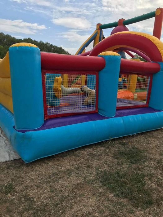 Надуваем батут за деца