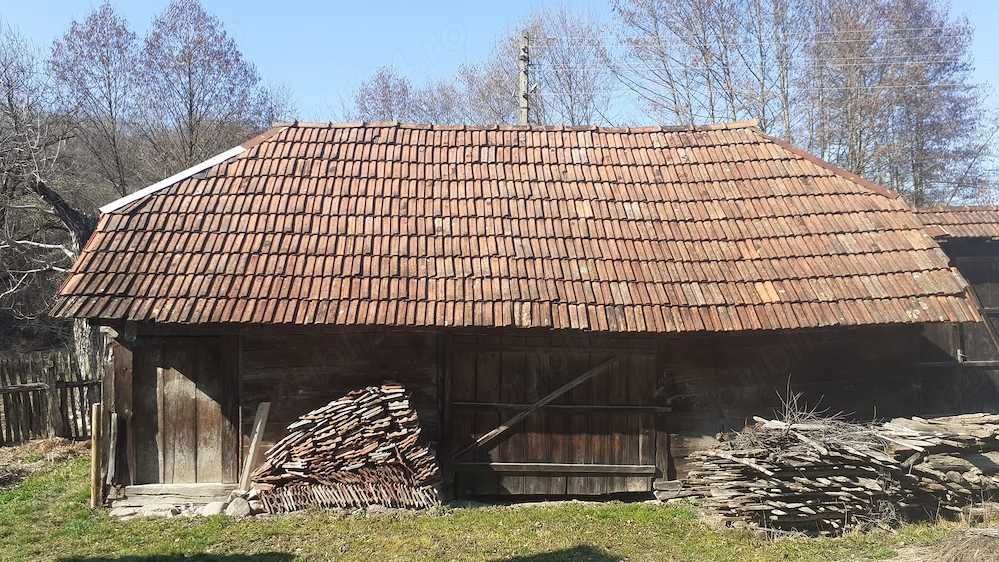 Casa traditionala+teren 640 mp de vanzare la munte, in localitatea Tarcaita, langa Beius