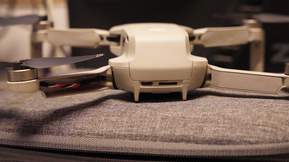 DJI Mavic Mini + Fly More Combo kit (protectoare elice lipsa)
