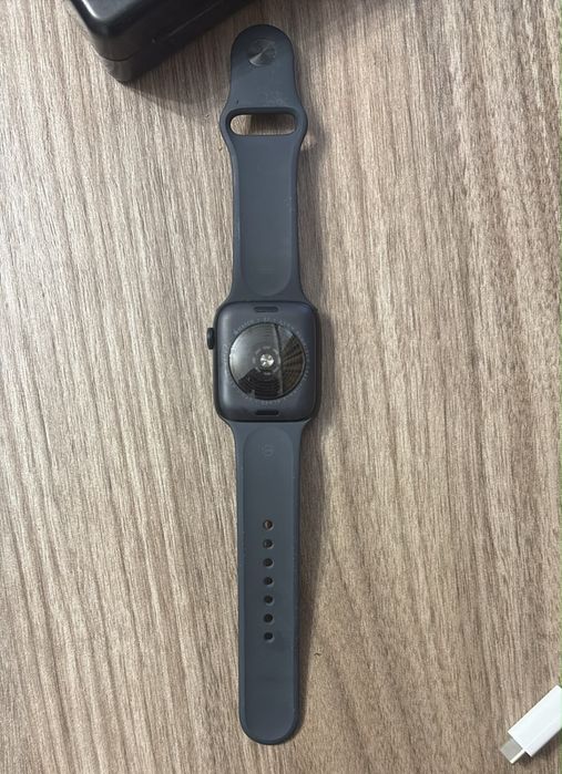 Айфон 16 plus / Apple watch Se 3