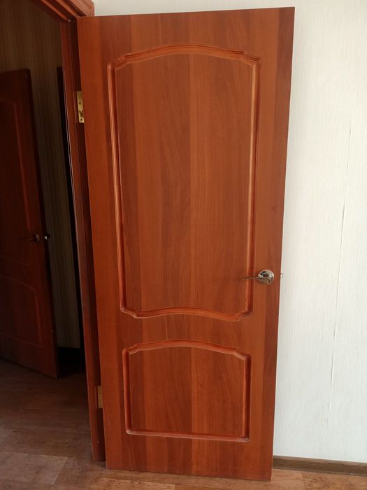 Продам двери самовывоз 2000 т