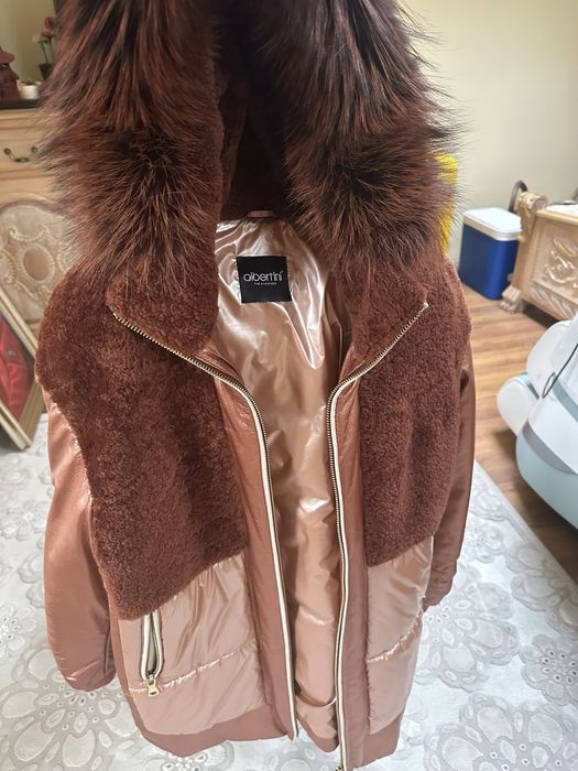 Geaca lunga cu blana de vulpe