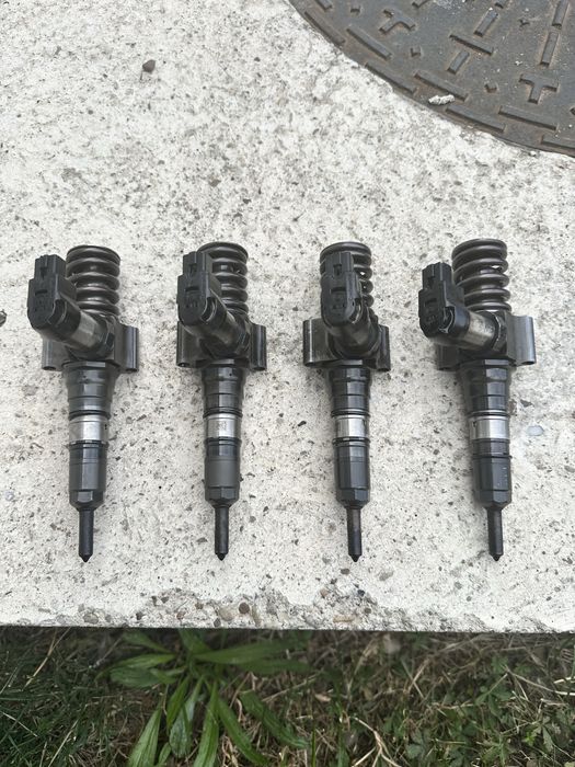 Injectoare audi a3 passat b6 BMN BMR continental 03G130073T