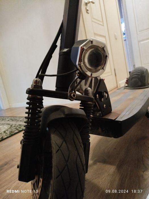 Продам электросамокат SEULAP срочно