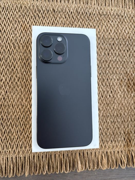 iPhone 15 Pro Max Black Titanium, 256 GB, Ca nou