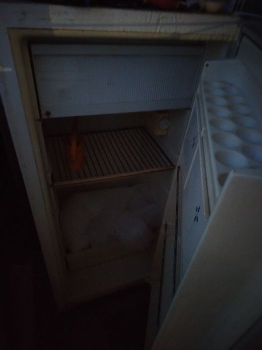 Продам советский холодильник!