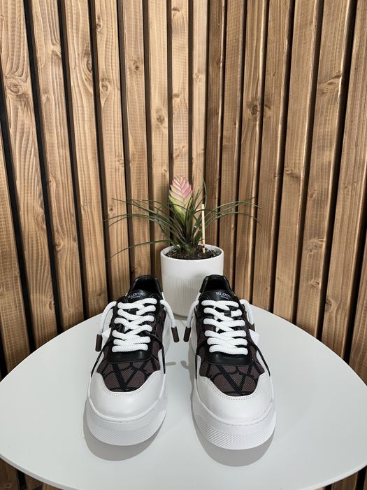 Valentino Garavani One Stud XL (size 43)