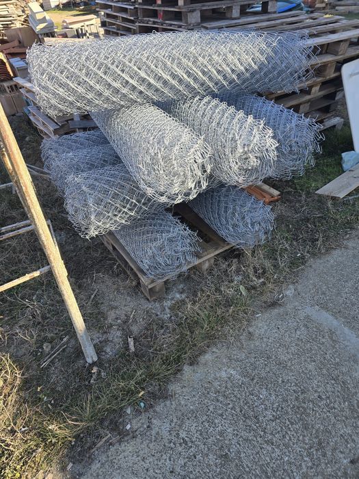 Оградна мрежа от стоманизирана тел