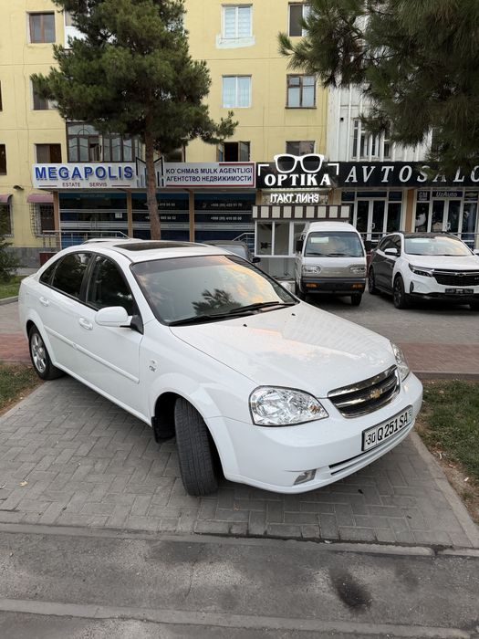 Lacetti lasetti 2013 1.6 avtamat