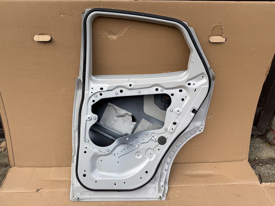 Врата JAGUAR E-PACE | 2021-