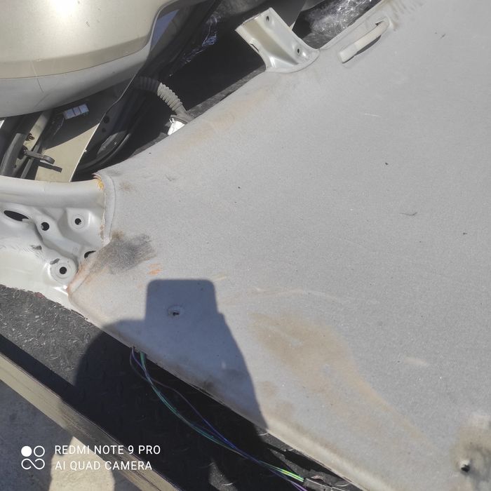 Продам потолок на Мазда 626 птичка универсал