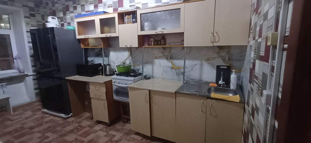 Продам кухонный гарнитур