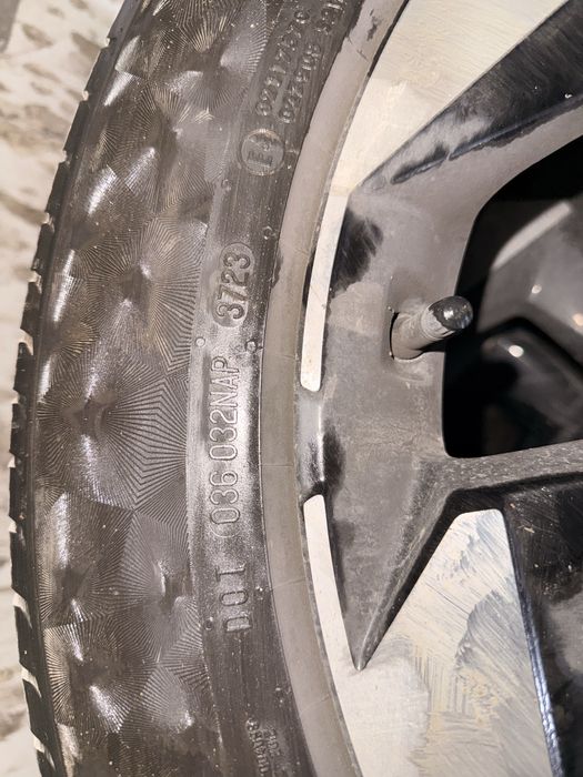 Continental Premium Contact 6 235/55/19