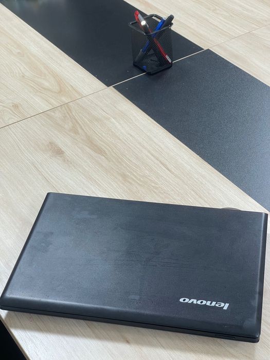 Lenovo Noutbuk sotiladi