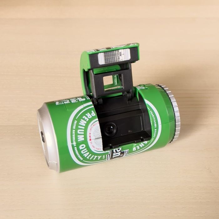 Фотоапарат кутия от бира Heineken НОВ
