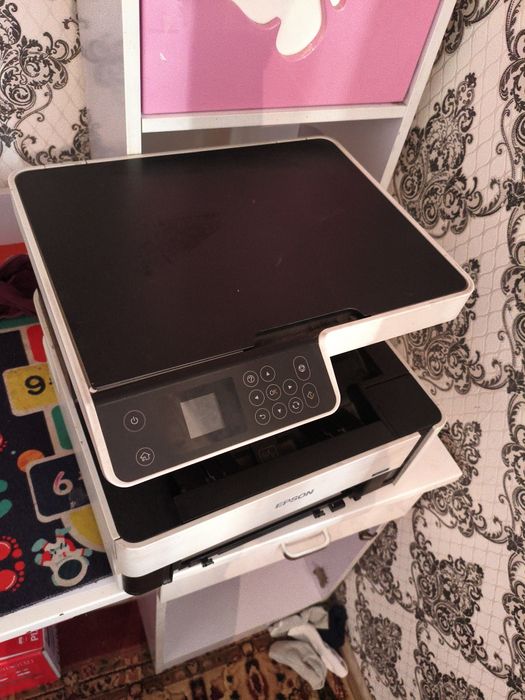 Рабочий принтер Epson, чёрно-белая печать