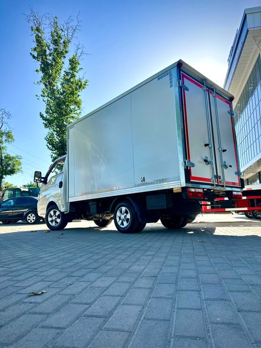 yuk moshina jac x 200 promtavarniy furgon