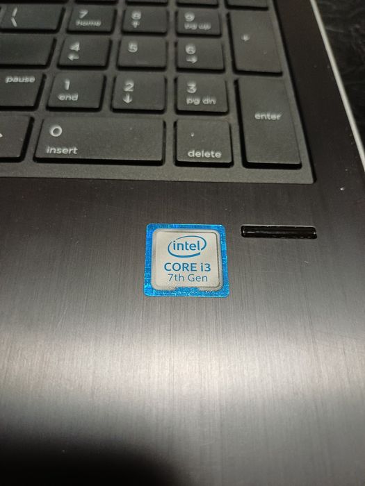 Laptop HP gen 7. i3