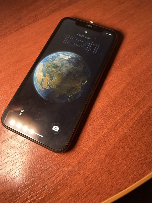 Прдам Айфон 11 64/69