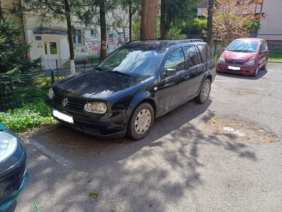VOLKSWAGEN Golf 2002