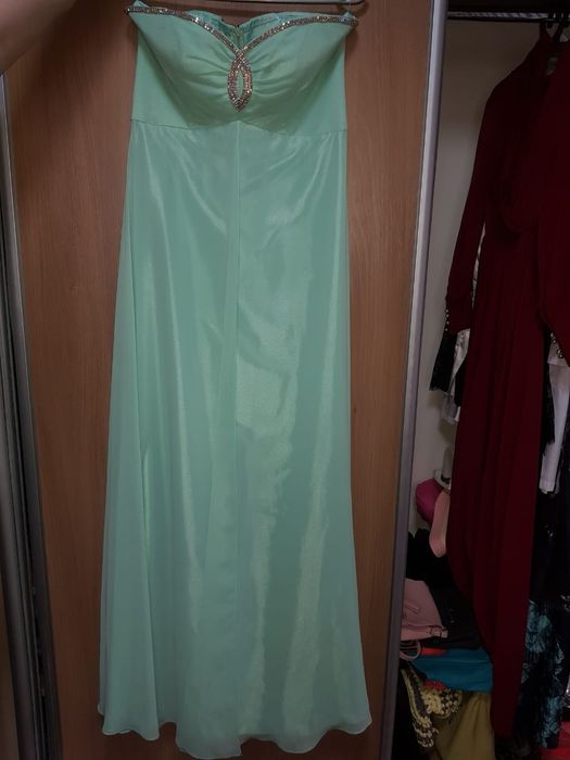 Вечернее платье, в хорошем состоянии