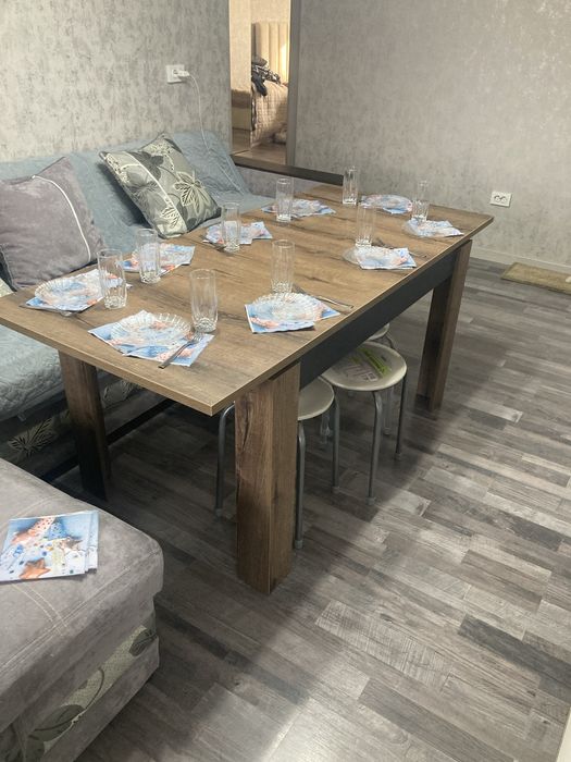 Складной стол в гостинную