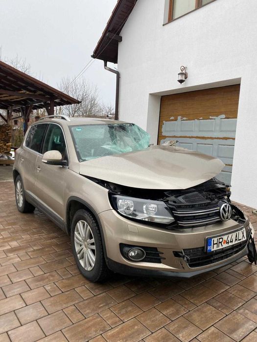 Volkswagen Tiguan avariat