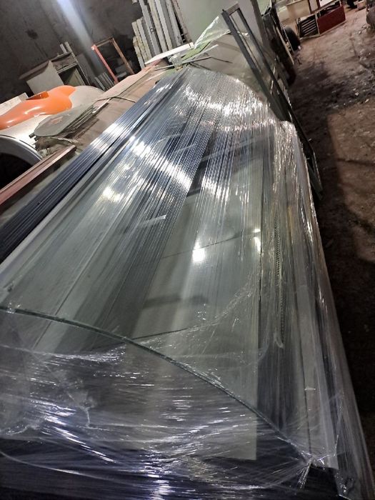 Ветрина халаделник