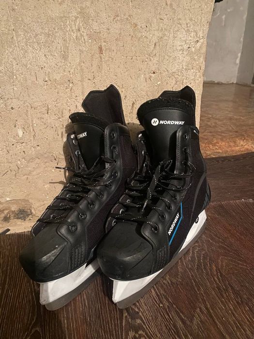 Продам коньки nordway 200