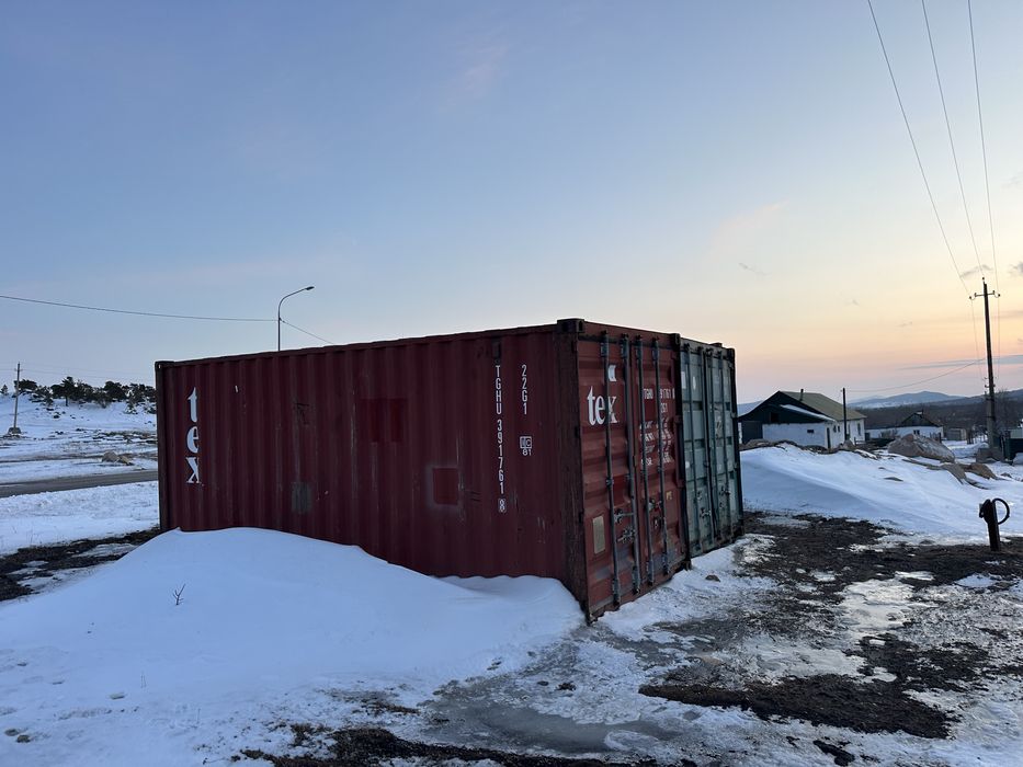 Продам 2 контейнера