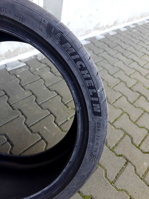 4 бр Michelin Pilot Sport 4s, 19"