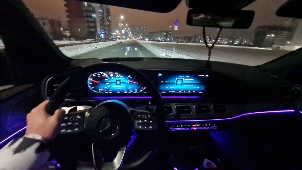 Vand mercedes gle 350 sau schimb cu G class ofer diferenta