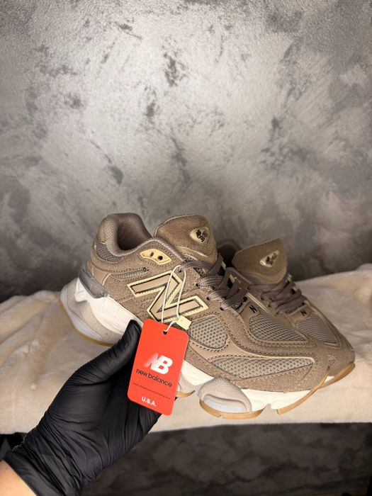 Adidasi Dama New Balance 9060