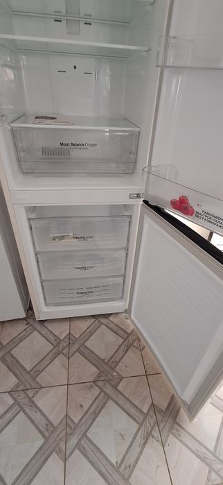 Холодильрик LG 1 м 90 см