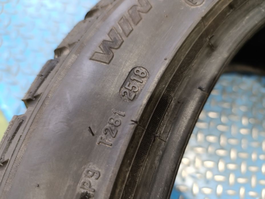 Зимни гуми Pirelli 235/45/19 Sottozero 3