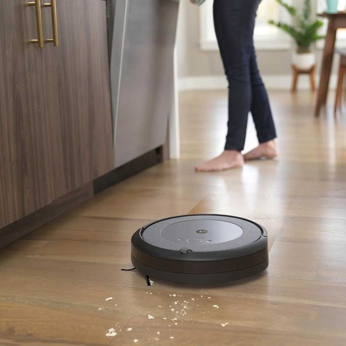 Прахосмукачка робот iRobot Roomba Combo i5 за сухо и миеща КАТО НОВА