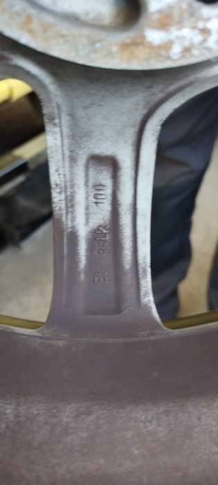 Джанти с гуми 16 цола 4x100