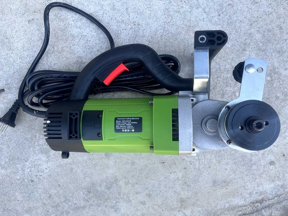Mașini de Tăiat Beton 6800  Răcire cu Apă, Disc de 620mm inclus