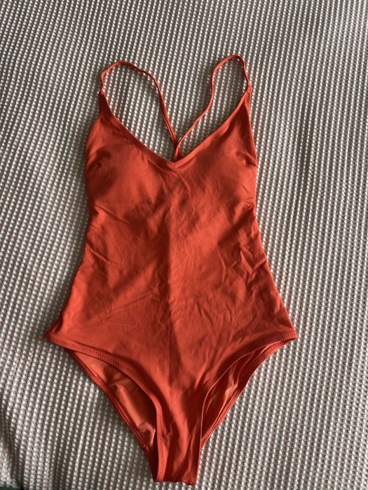 Бански от H&M и Shein от 10 до 5евро