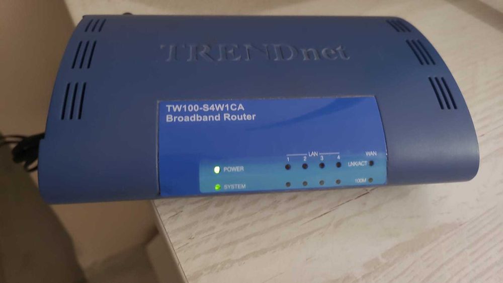 Router TRENDnet TW100-S4W1CA 4-Porturi Broadband