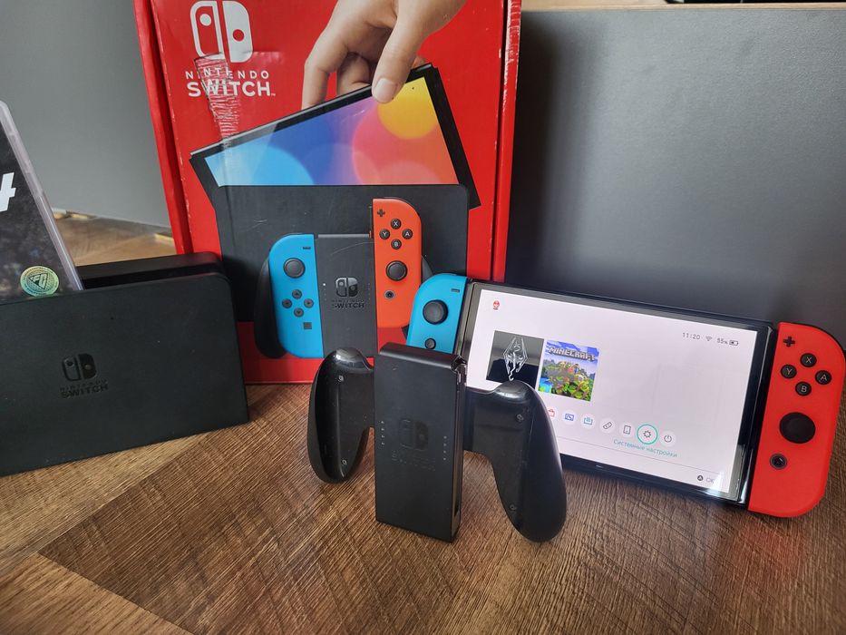 Nintendo Switch oled продам