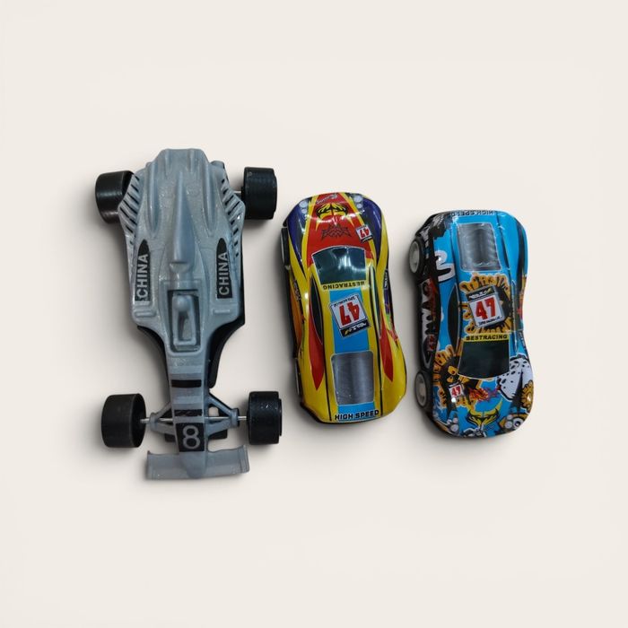 Игрушечные машинки