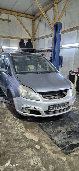 Pompa de injecție Opel Zafira B 1.9CDTI motor  Z19DTH