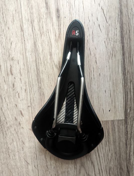 Sa bicicleta Fizik Aliante R5